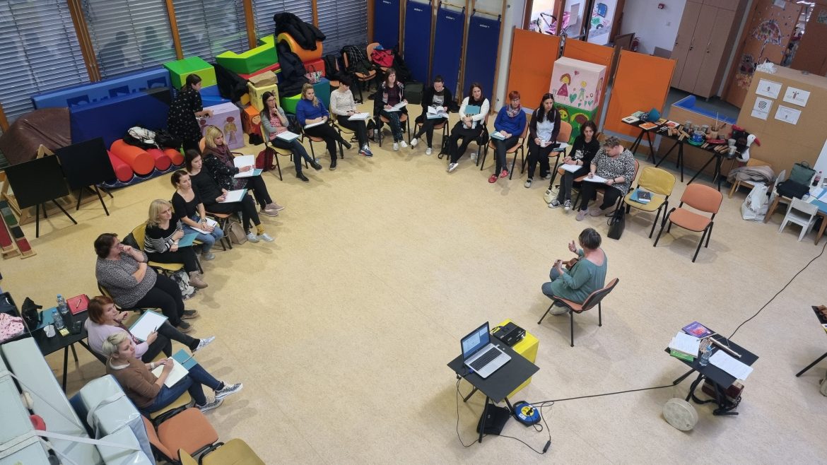 Jót s jól – szakmai továbbképzések és programok a pedagógusoknak